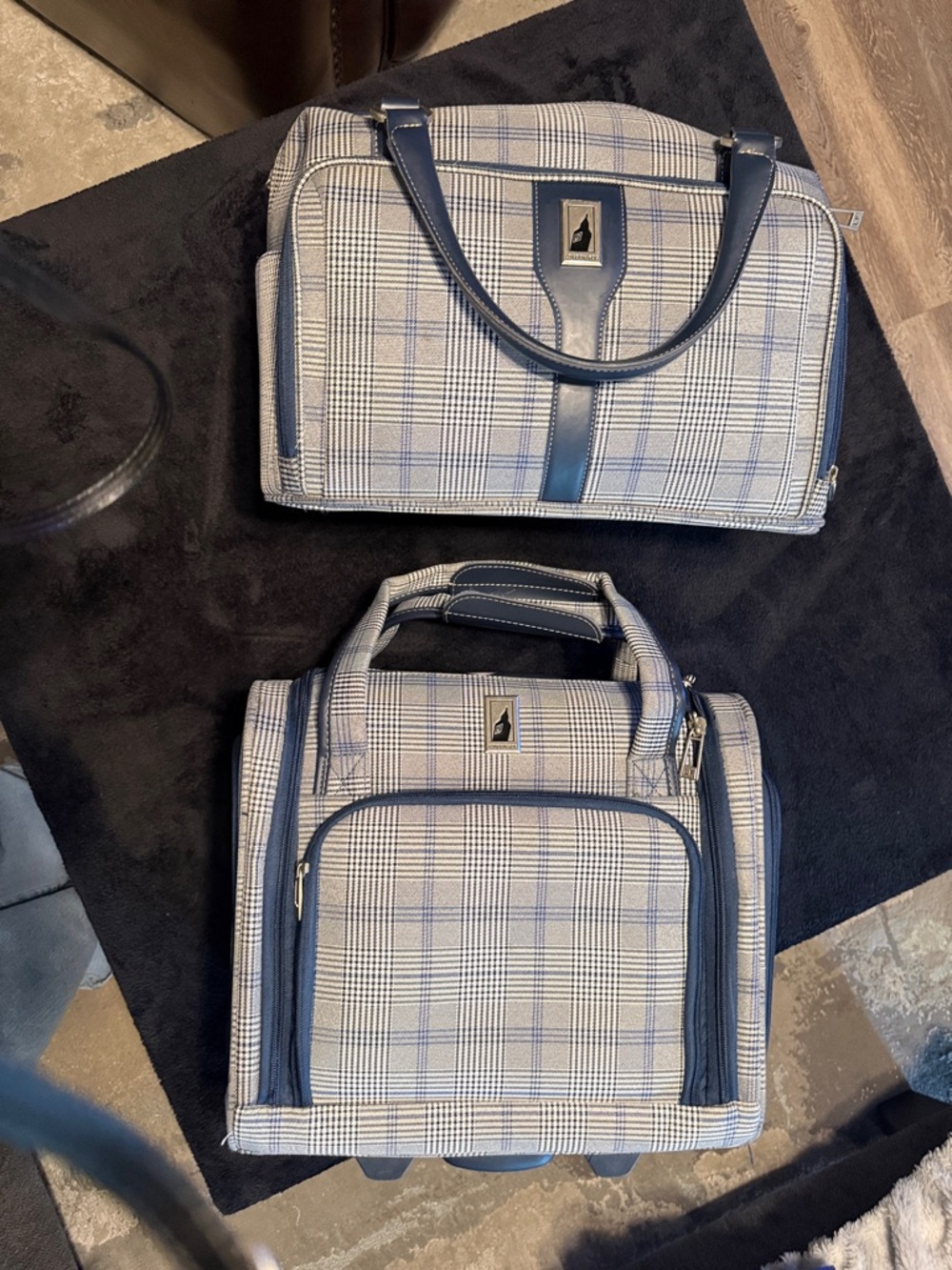 Unbranded Men's Plaid Navy Toiletry & Travel Kit Set